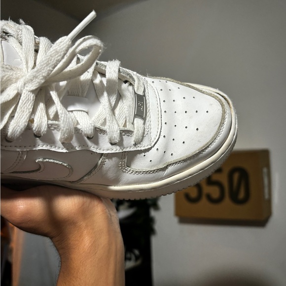 Air Forces - Picture 6 of 7